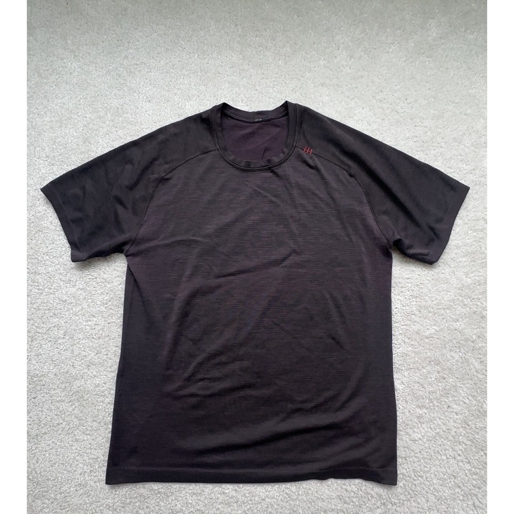 Lululemon Metal Vent Tech T-Shirt Mens Large Deep Purple Short Sleeve Training